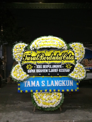 Papan Bunga Duka di Antapani Kulon